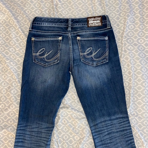 EXPRESS-Jeans Size 4 Short - Picture 4 of 7